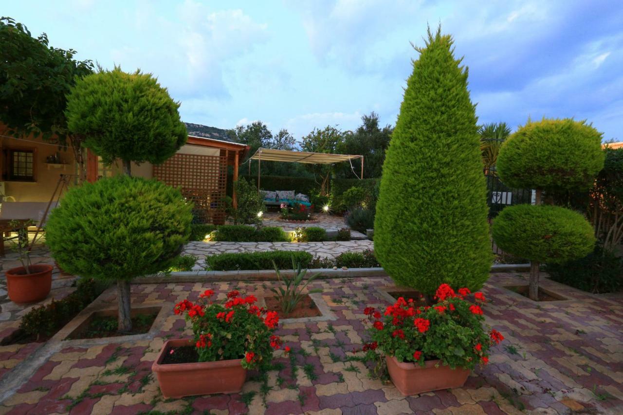 Villa Olives House Vromonérion Exterior foto